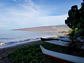 Outrigger Canoe | tranquility water | 2020 Maui Celestial Retreat